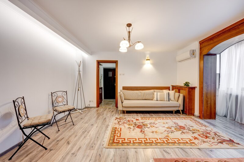 Piata Kogalniceanu, apartament 2 camere, locuinta sau birou,