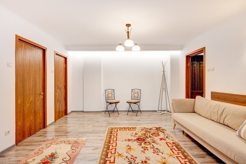 Piata Kogalniceanu, apartament 2 camere, locuinta sau birou,