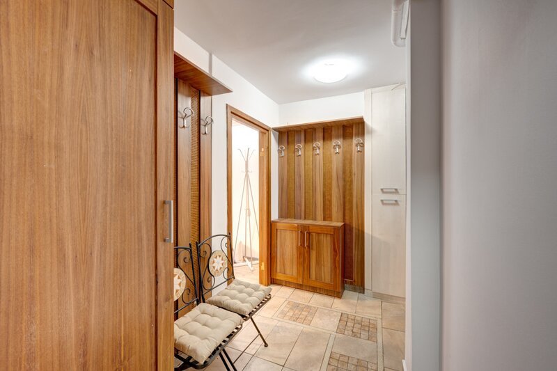 Piata Kogalniceanu, apartament 2 camere, locuinta sau birou,