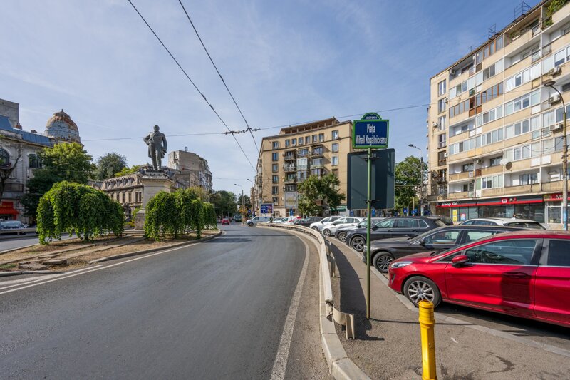 Piata Kogalniceanu, apartament 2 camere, locuinta sau birou,